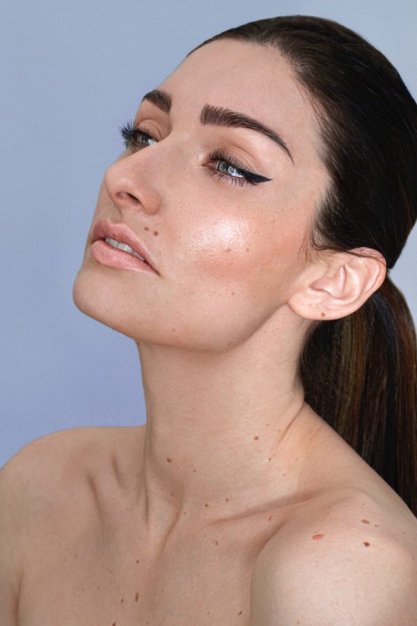 Frosted Peach Eyeshadow Palette - Image 2